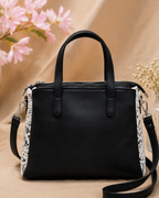 Elegant Structured Handbag / Bella