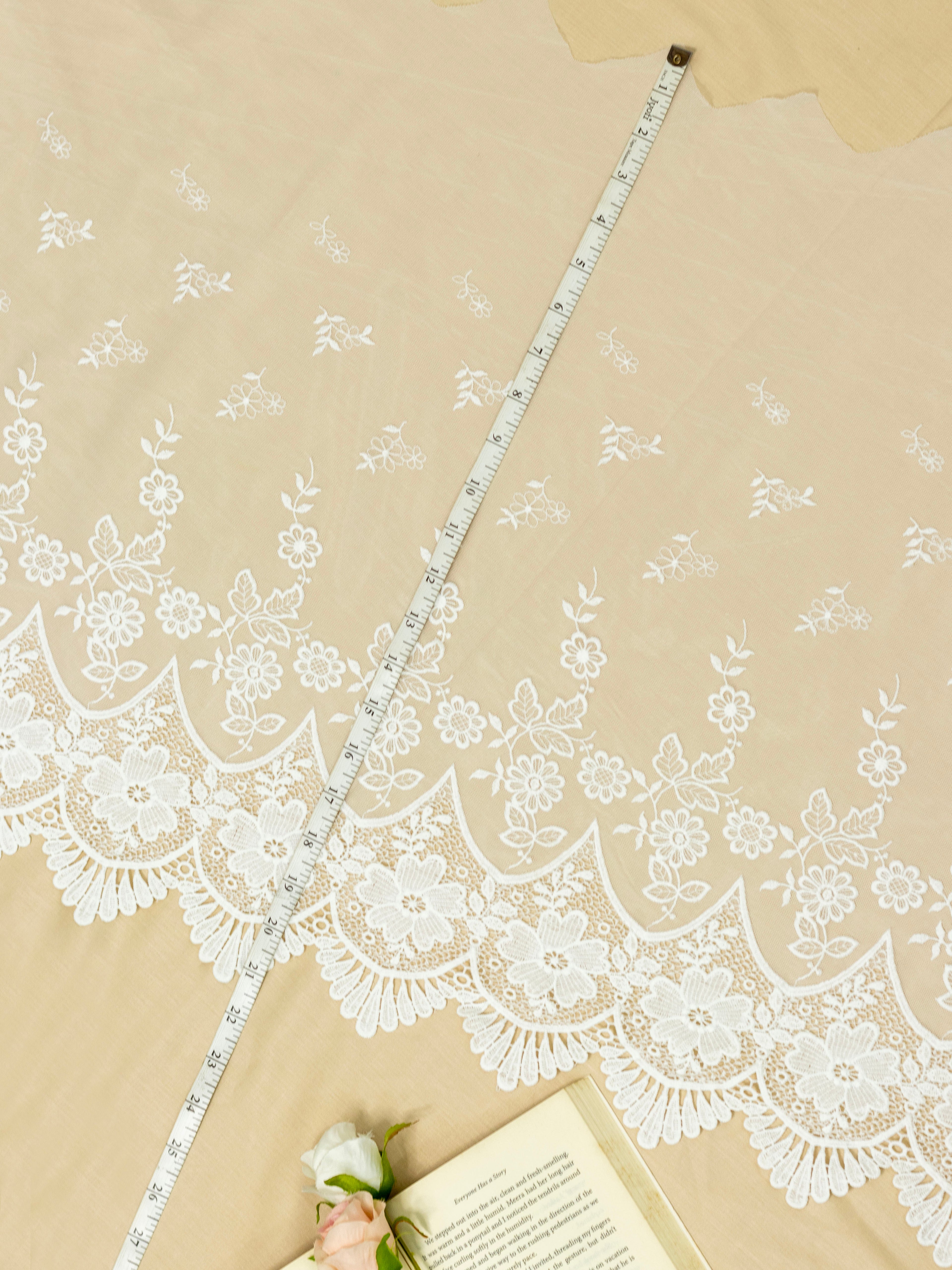 Net Lace - Broad Palla Scalloped lace (Width - 21 inch)