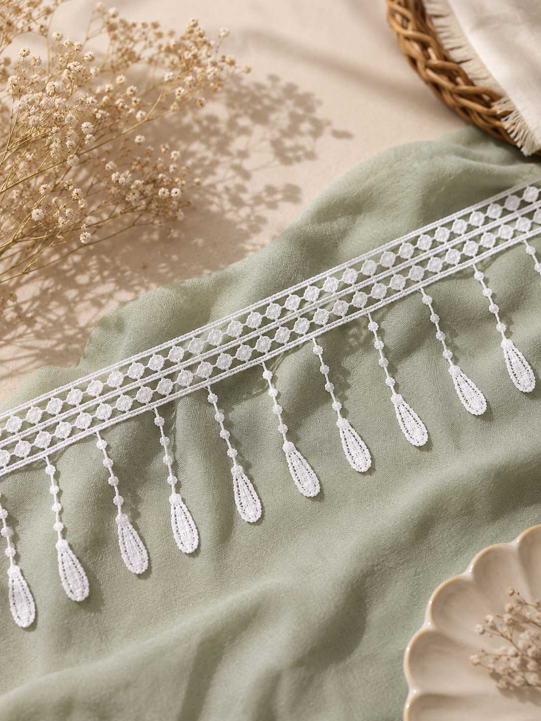 Soft Guipure Tassels Lace