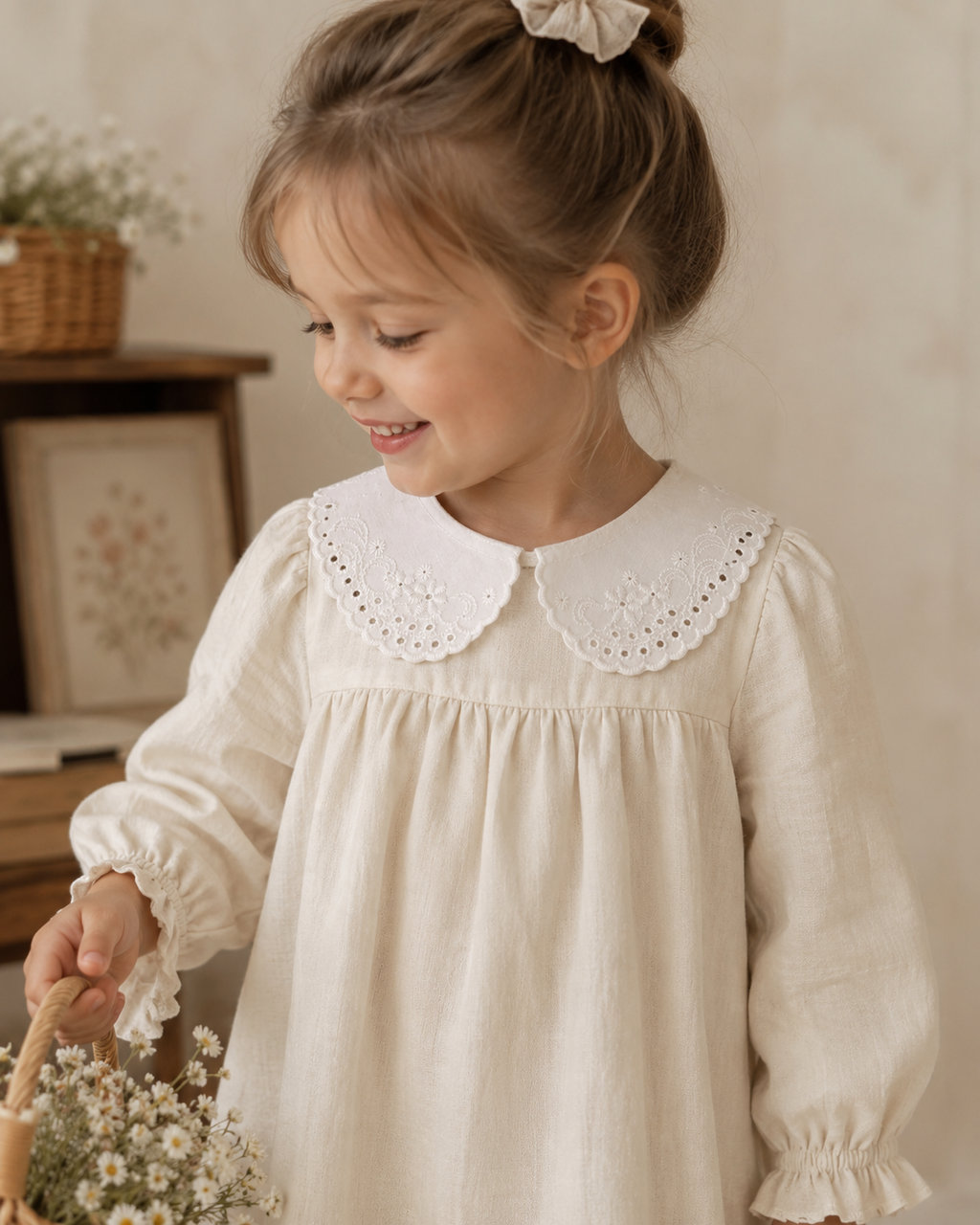 White Embroidered Collar Lace Applique Pair
