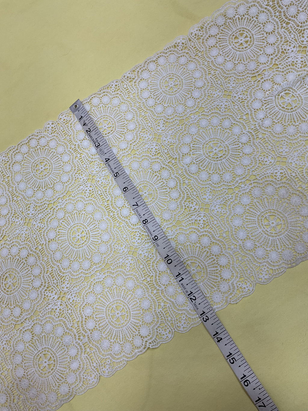 Broad Geometrical Guipure Lace