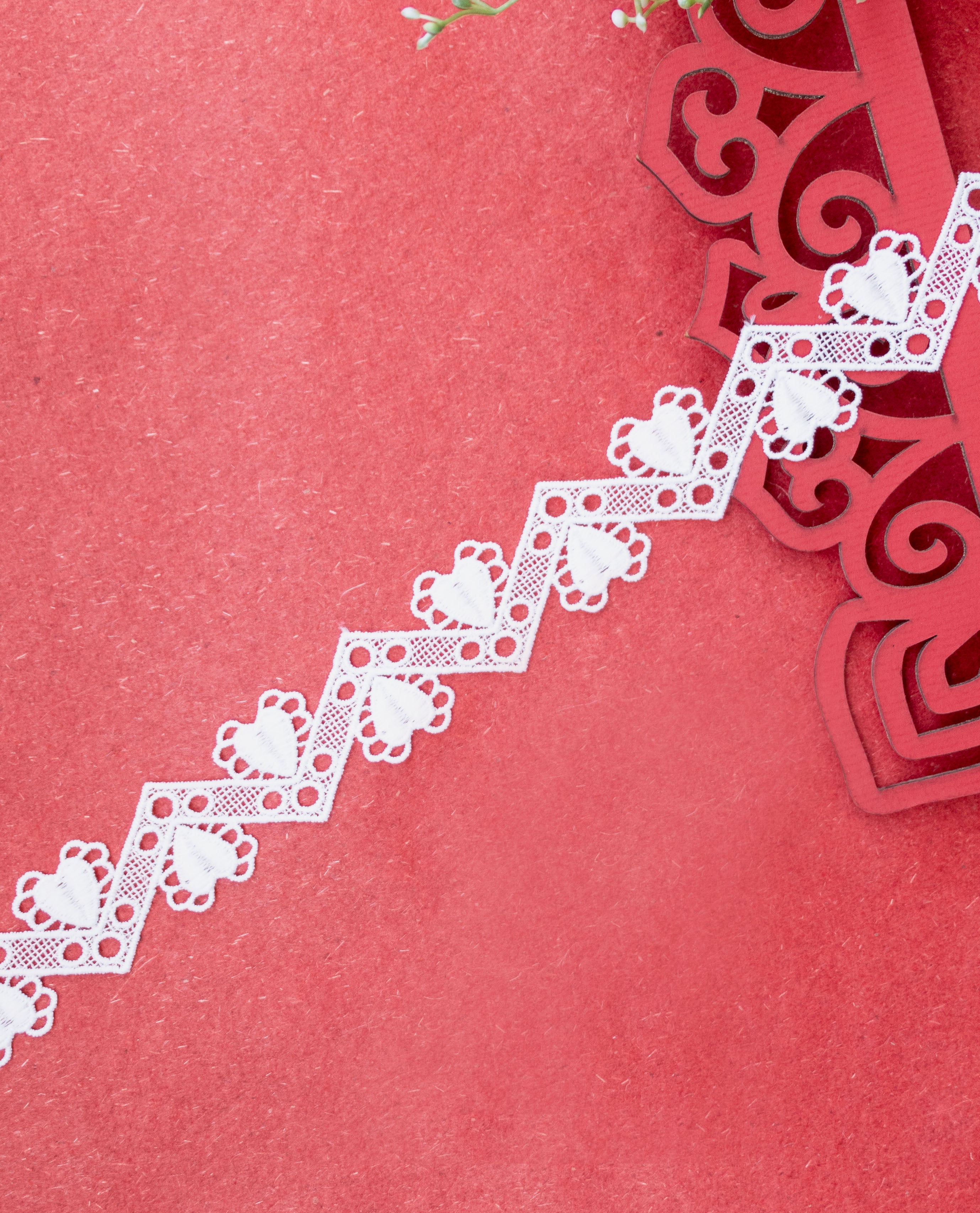 GPO Lace - Heart Motifs on Chevron Pattern (Width - 2 Inch)