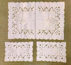 White Floral Lace Cutwork Table Mat & Placemat Set (7-Piece Set) (1 Large Center Table Mat + 6 Small Placemats)