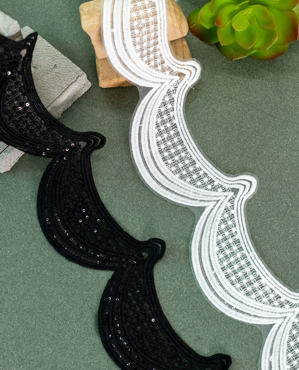 Net Lace - Dots Filled Crown Scallops with Sequins (Width - 3 inch)