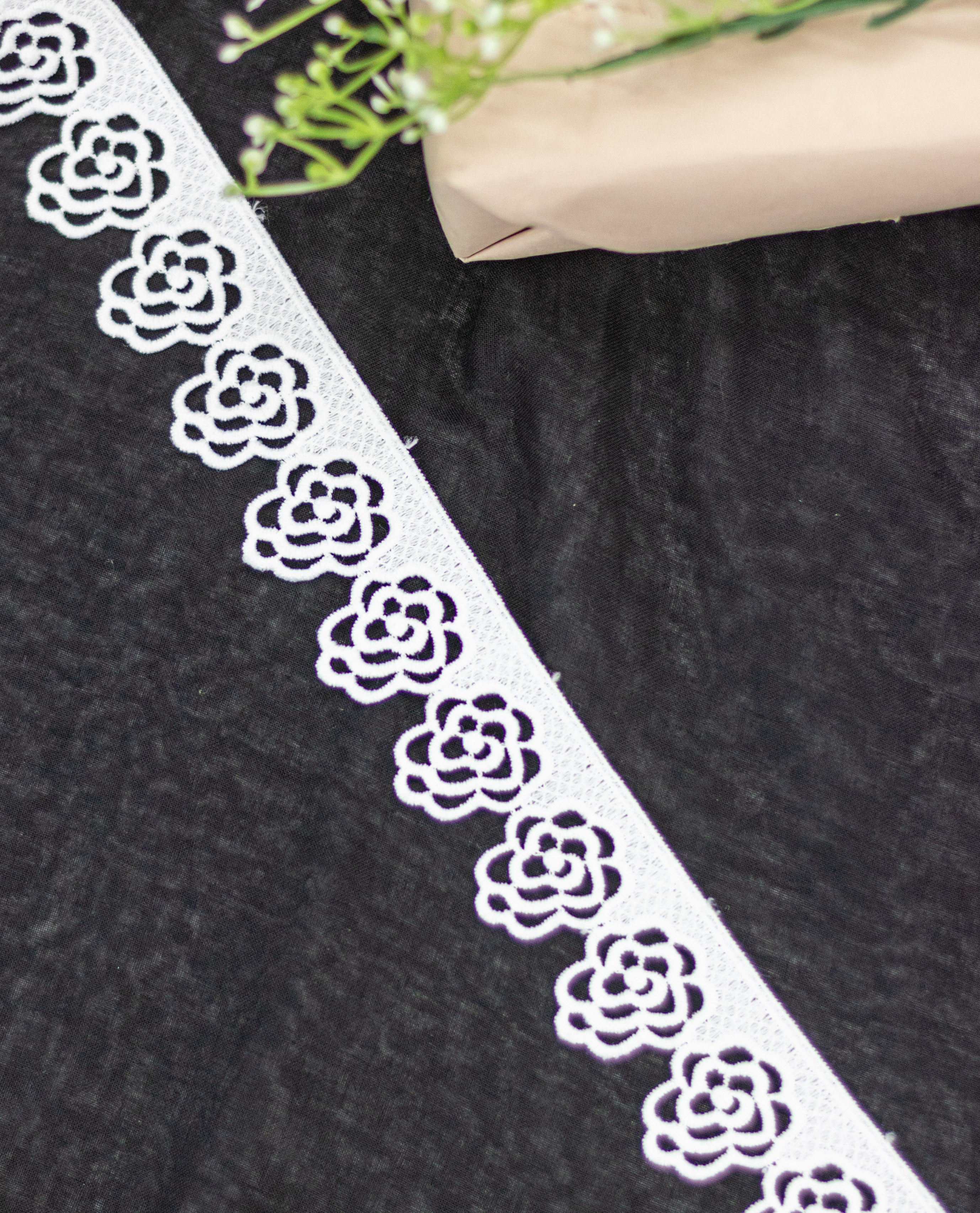 GPO Lace - Outline Rose Lace (Width - 1.5 Inch)