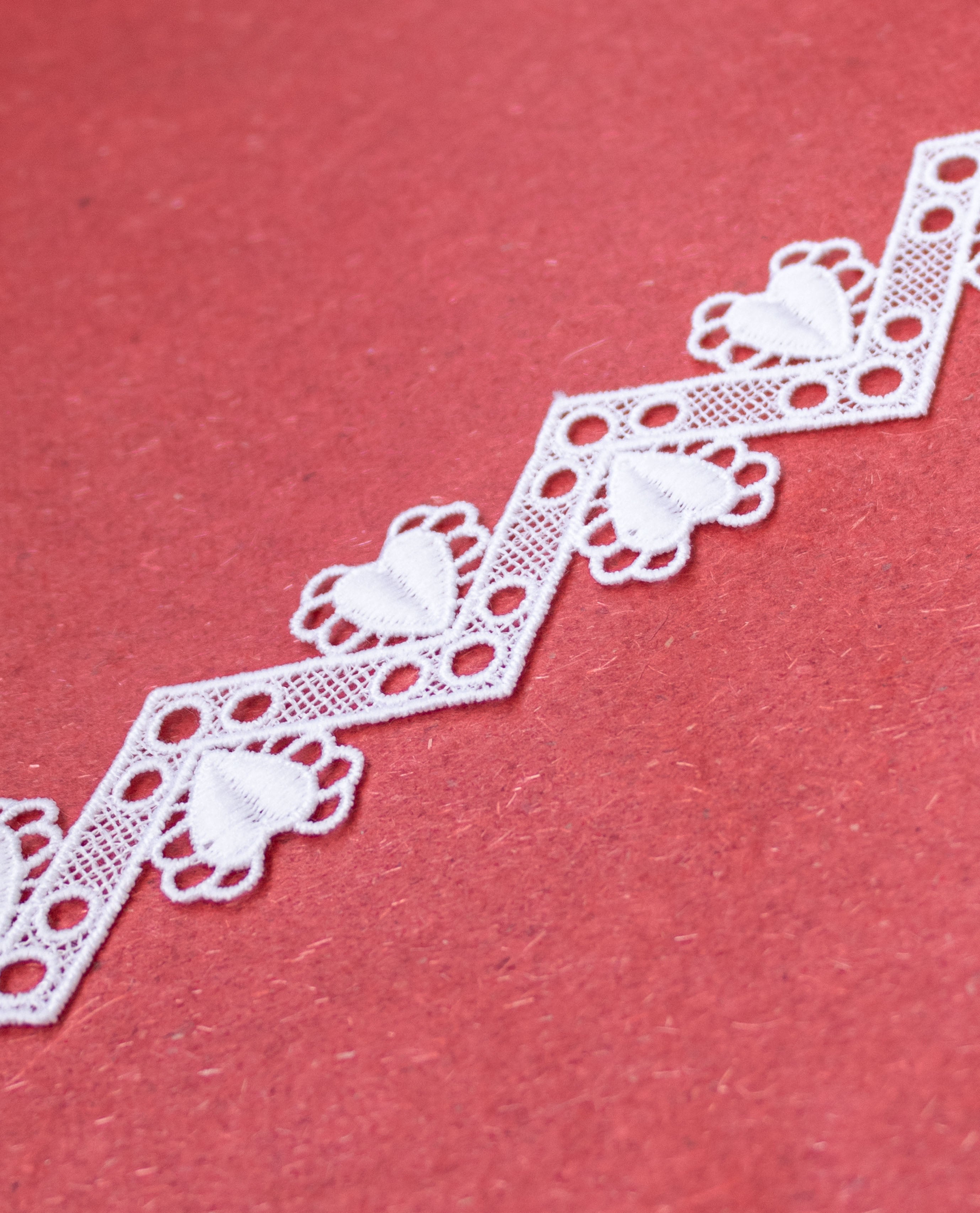 GPO Lace - Heart Motifs on Chevron Pattern (Width - 2 Inch)