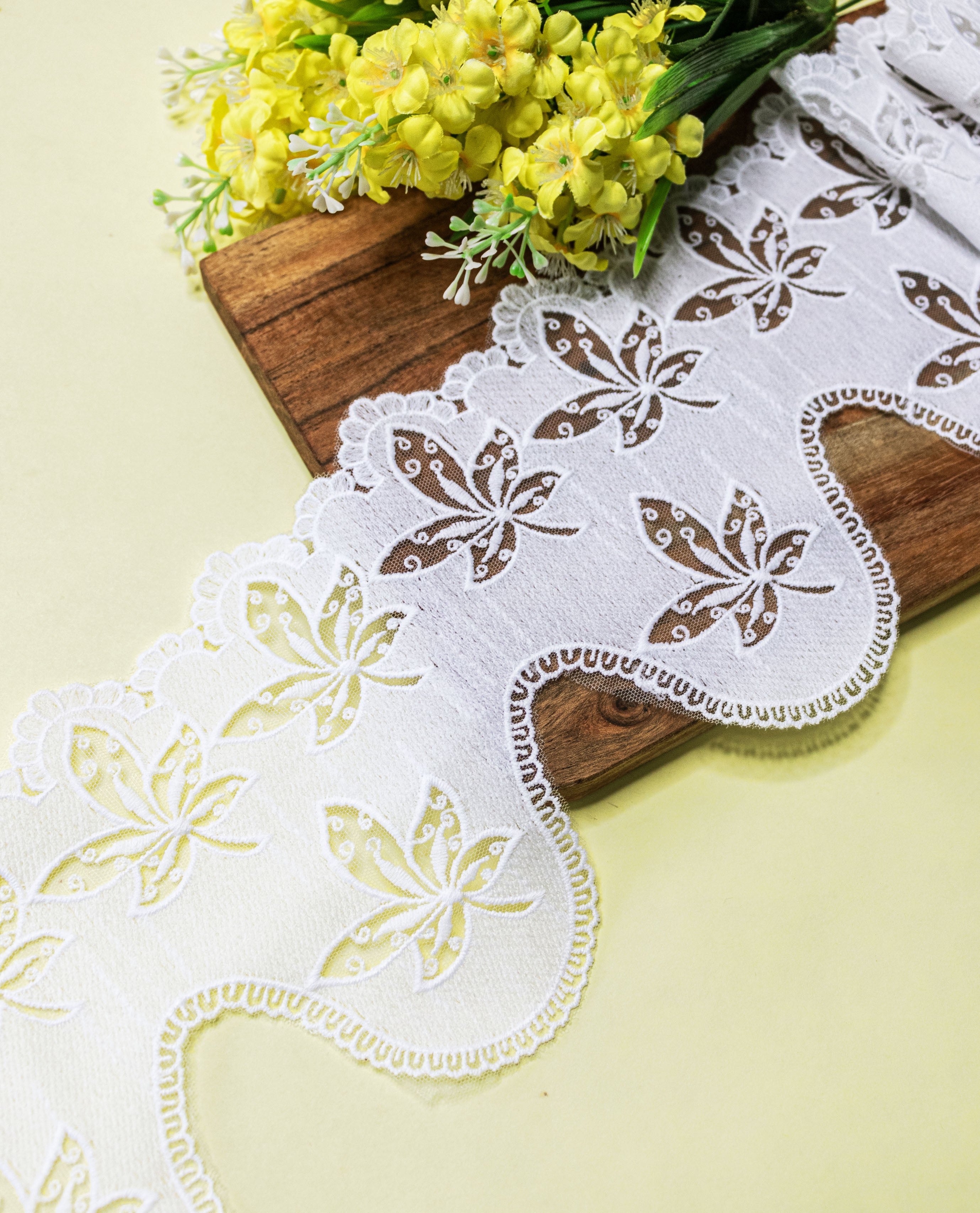Net Lace - Canadian Leaf Net Lace (Width - 6 inch)