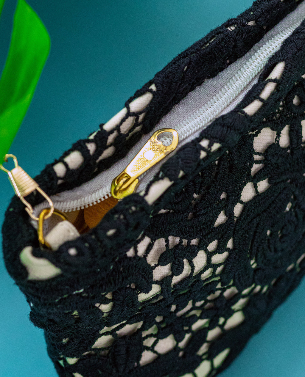 Lacey Sling
