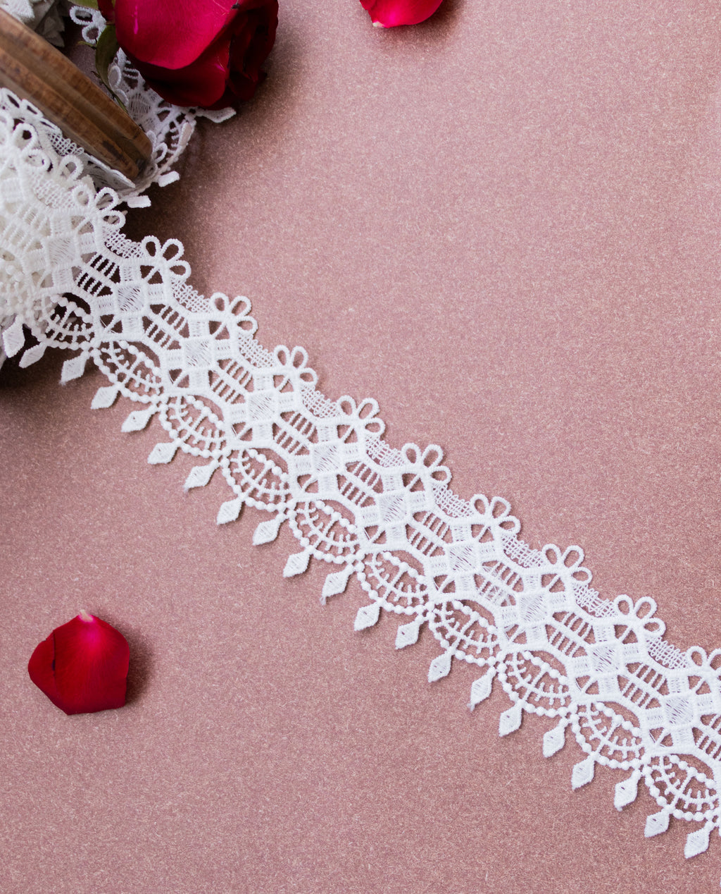 GPO Lace - Geometric Diamond Pattern & Hanging Tassel Motifs (Width - 2 Inch)