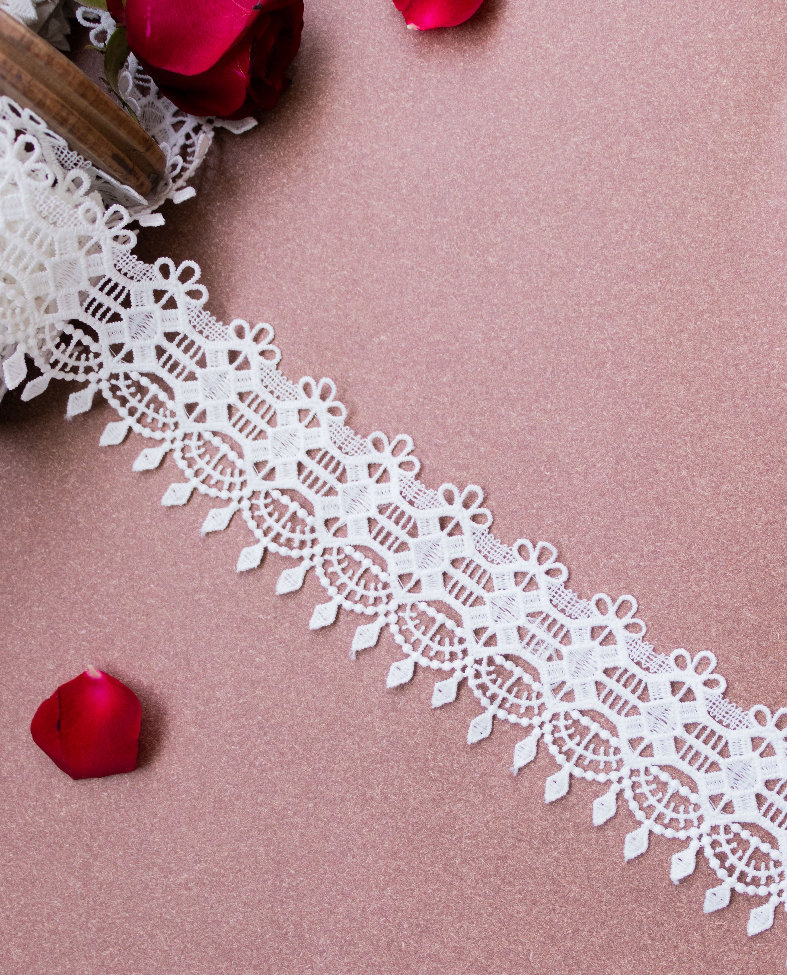 GPO Lace - Geometric Diamond Pattern & Hanging Tassel Motifs (Width - 2 Inch)
