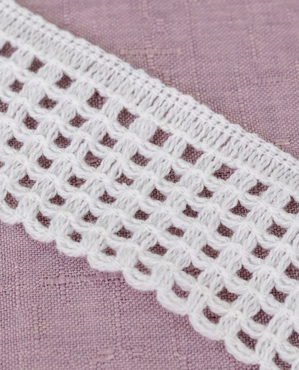 Crochet Lace - White Semi Crochet Mesh Lace Border Trim for Dresses, Kurtis & DIY Crafts (Width - 1.5 inch)