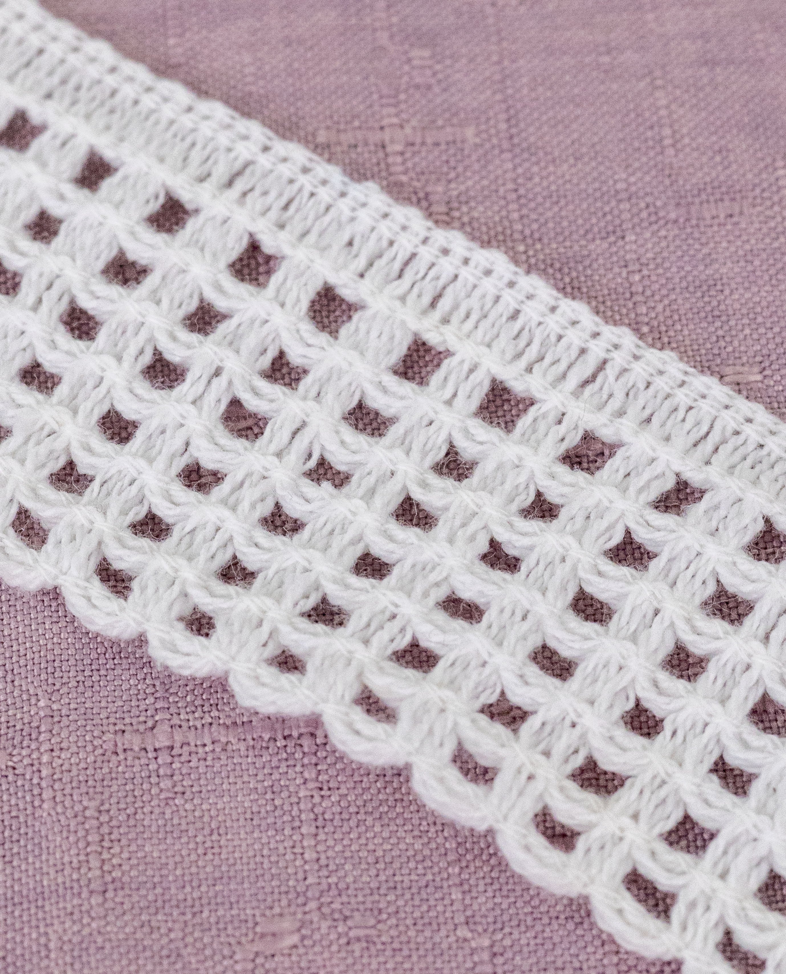 Crochet Lace - White Semi Crochet Mesh Lace Border Trim for Dresses, Kurtis & DIY Crafts (Width - 1.5 inch)