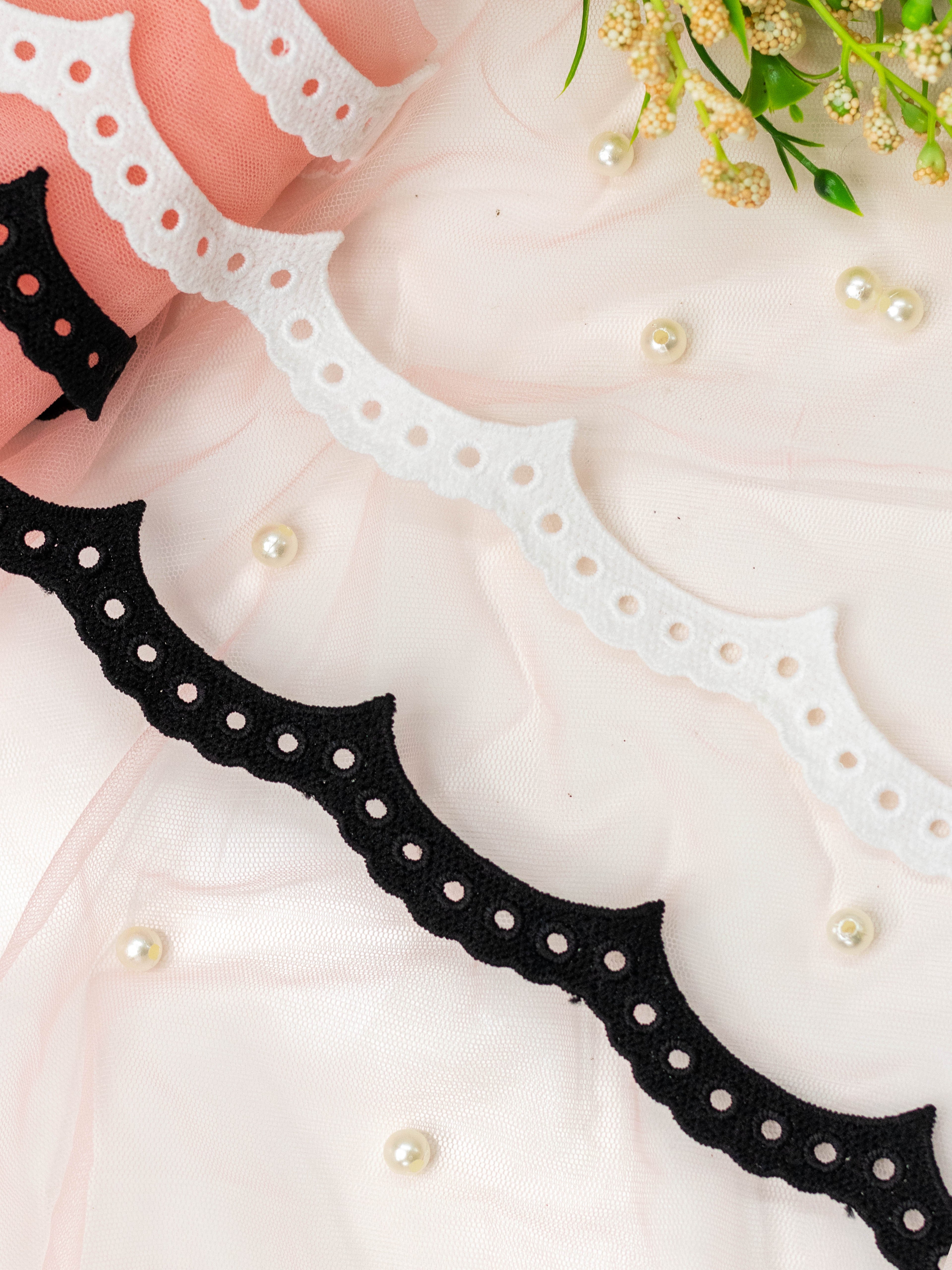 GPO Lace - Crown Scallops Small GPO lace with eyelets (Width - 1 inch)