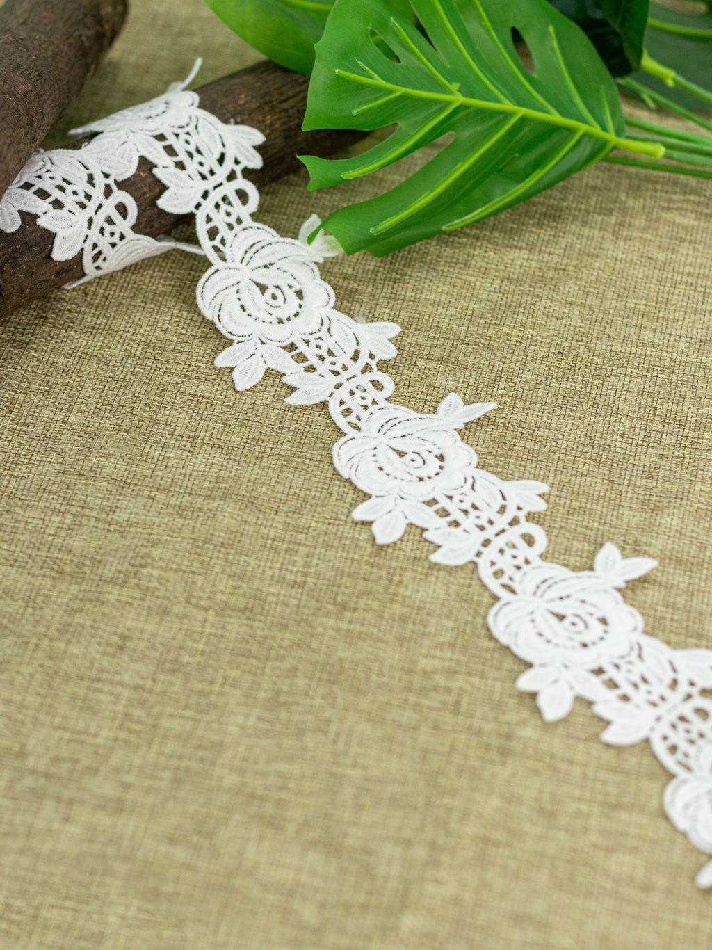 GPO Lace - Rose Motifs Lace  (Width - 2 Inch)