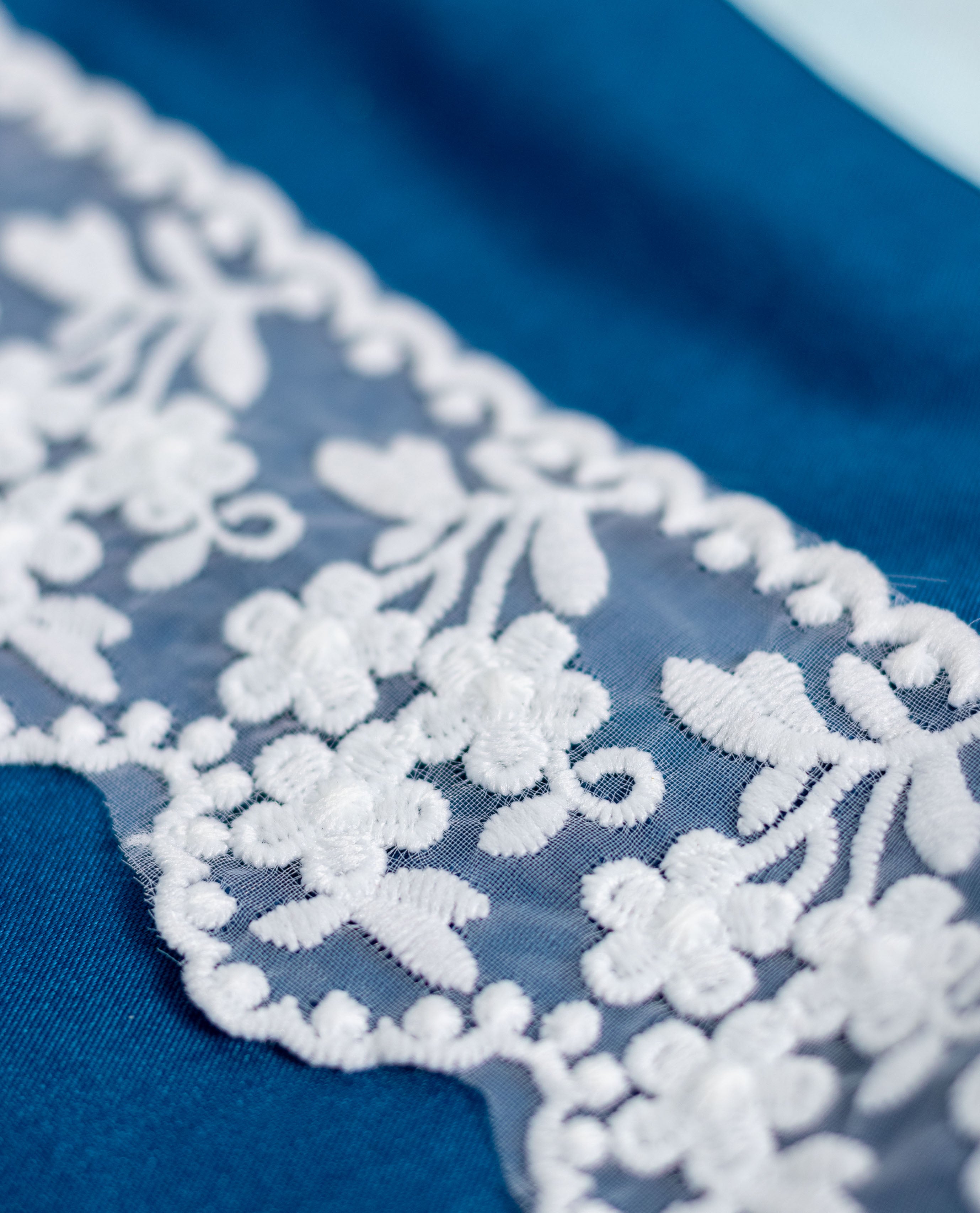 Organza Lace - Floral Bunch on Organza (Width - 2 inch)